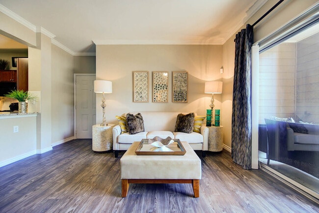 Callista Hill Country Apartments