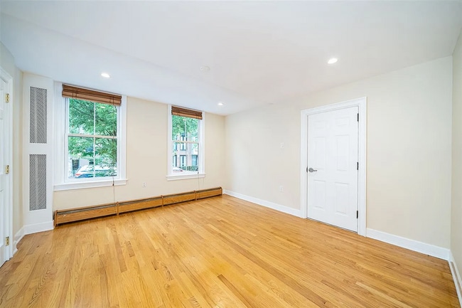 Photo - 116 Garden St Unit 1