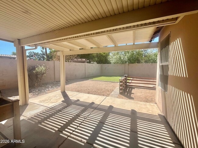 Photo - 7427 W Crest Ln
