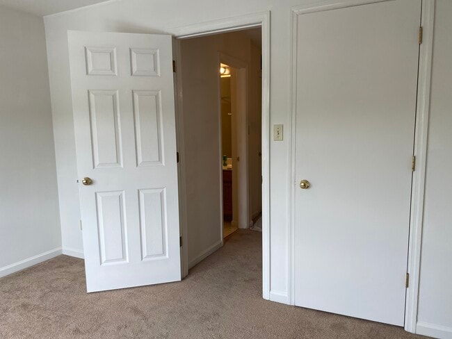 Photo - Pennwick Terrace Apartments & Townhomes