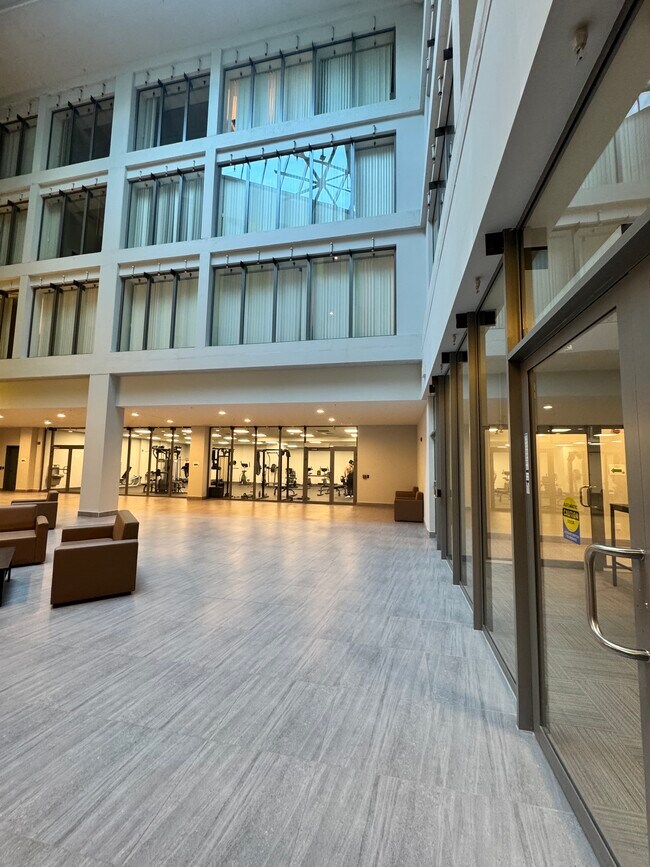 Photo - 652 Princess St Unit 633