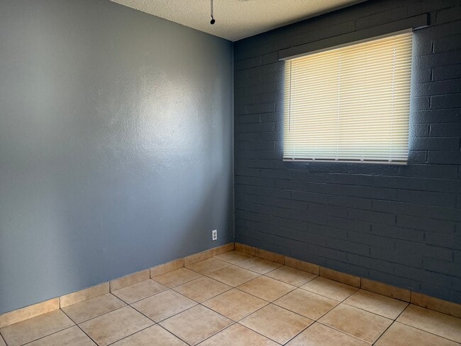 Photo - 5123 N 28th Dr Unit 5123-06