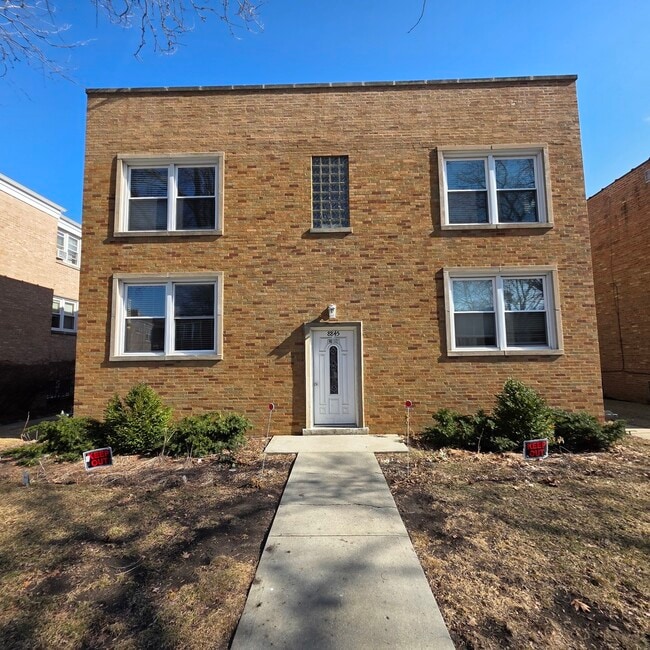 Building Photo - 8845 Bronx Ave Unit 1N