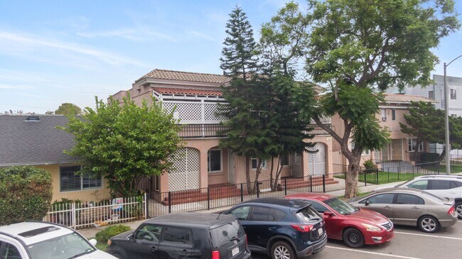 Photo - 736-752 Olive Avenue