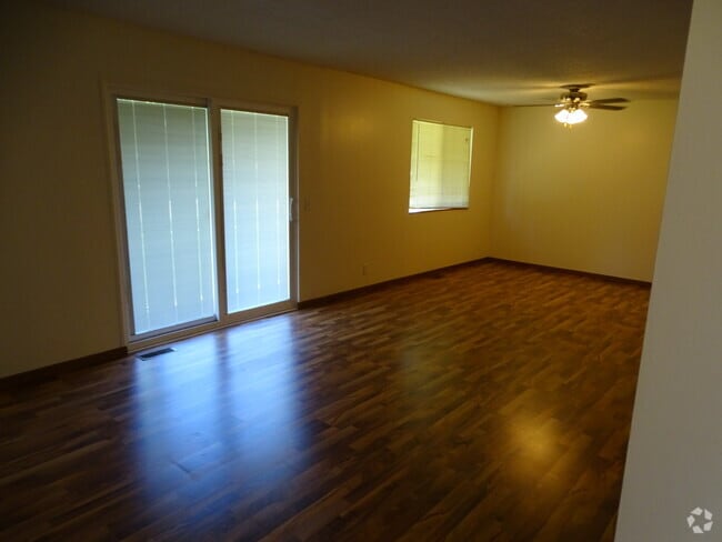 Building Photo - 1405 Moreland St Unit B Rental