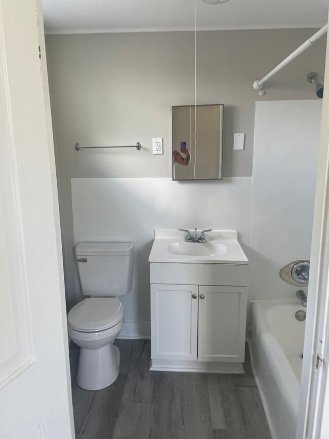 Photo - Oakland827 Unidad 827 1/2