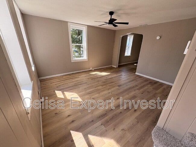 Photo - 634 Walnut St