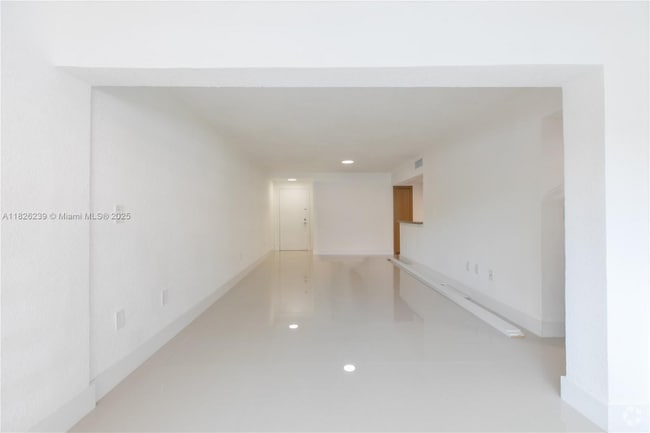 Building Photo - 10241 NW 9th St Cir Rental