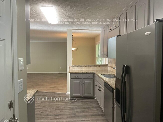 Photo - 615 Simon Ive Dr