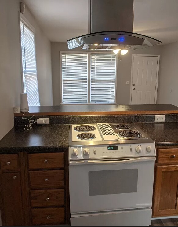 Photo - 1460 Snell Blvd