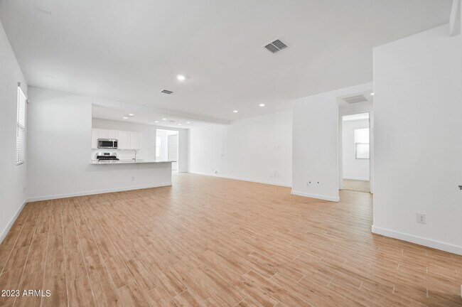 Photo - 12617 W Kaler Dr