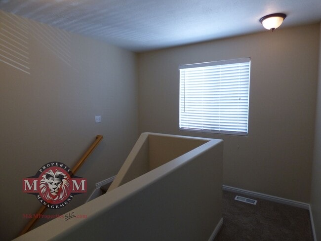 Photo - 2 Bd 1.5 Bath Duplex in Milcreek