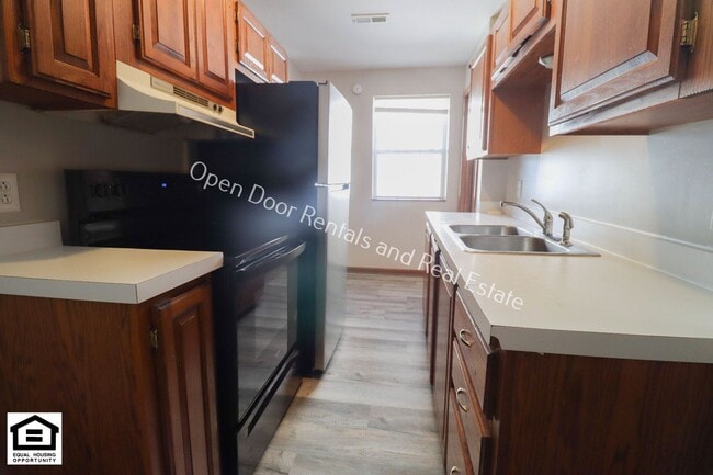 Photo - 236 S Grant St Unit D