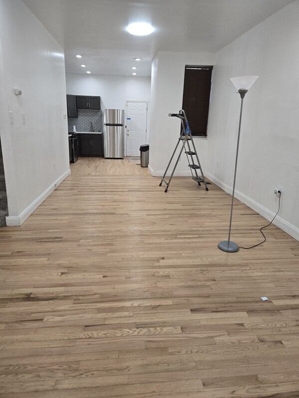 Photo - 2042 N Stillman St