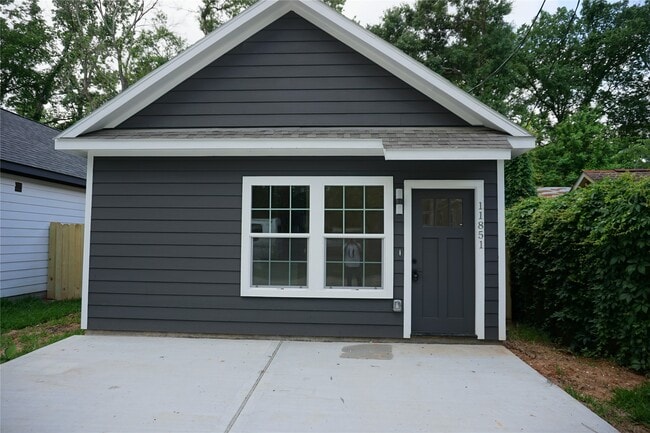 Building Photo - 11847 Nelwood St