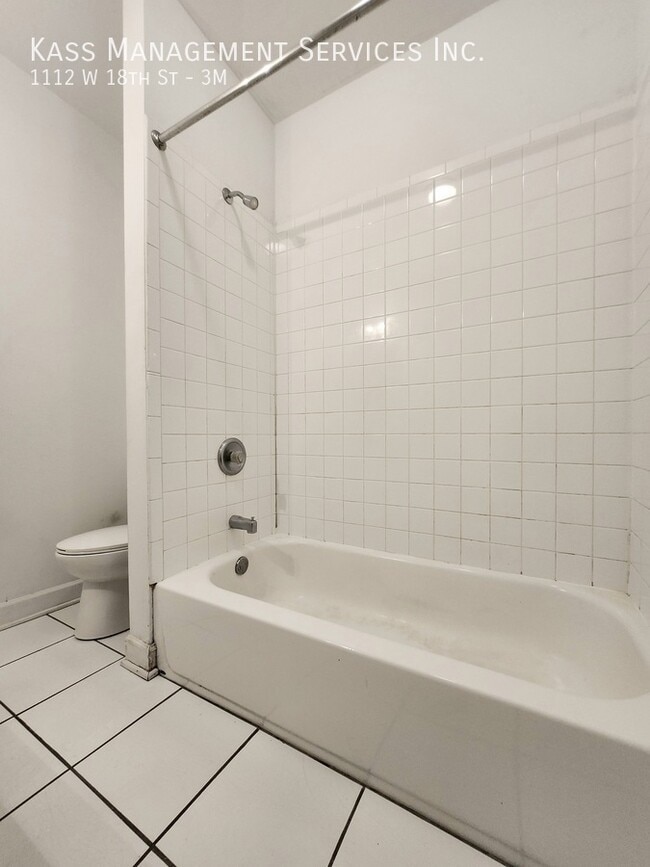 Photo - 1112 W 18th St Unit 3M