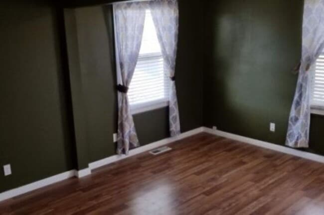 Photo - 14 Cemetery Rd