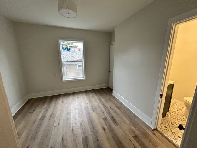 Photo - 1404 W Springfield Ave