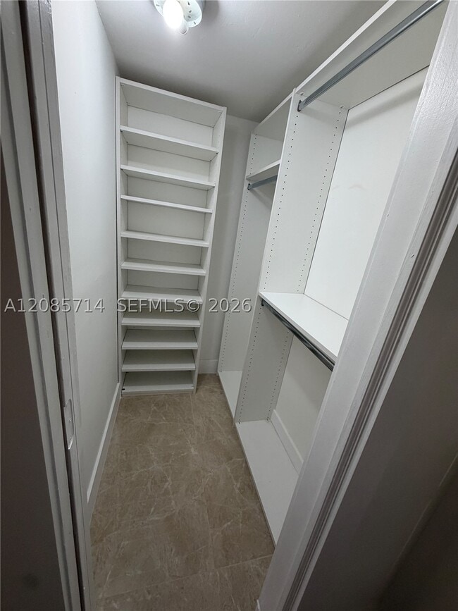 Photo - 1855 W 62nd St Unit E319
