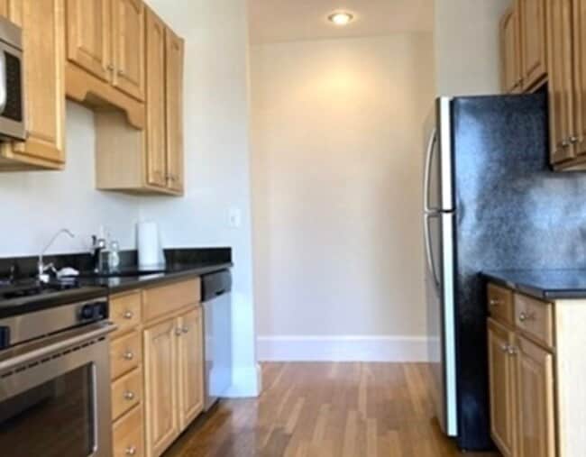 Photo - 2 Termine Ave Unit 2