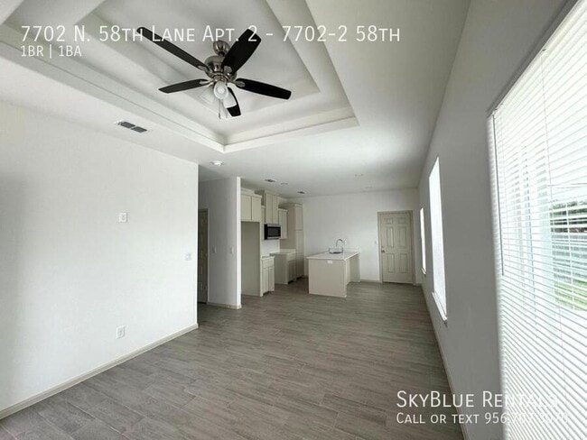Photo - 7702 N 58th St Unidad 7702-2 58th