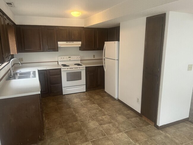 Photo - 701 N 19th St