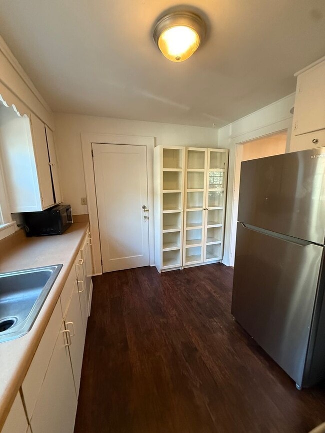 Photo - 0011 Unit 0011