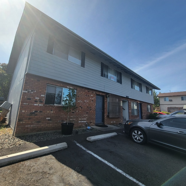 Photo - 1043 Lookingglass Rd Apartment Unit 4