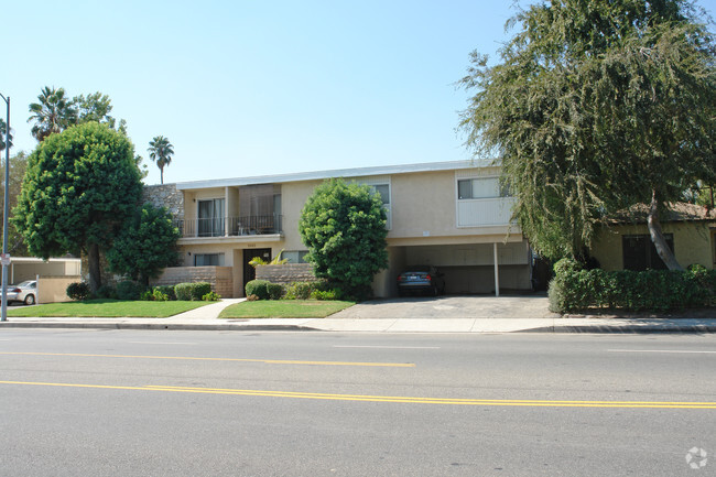 Building Photo - 5015 Kester Ave Rental