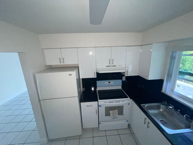 Photo - Miami Gardens one bedroom one bathroom for... Unit 110