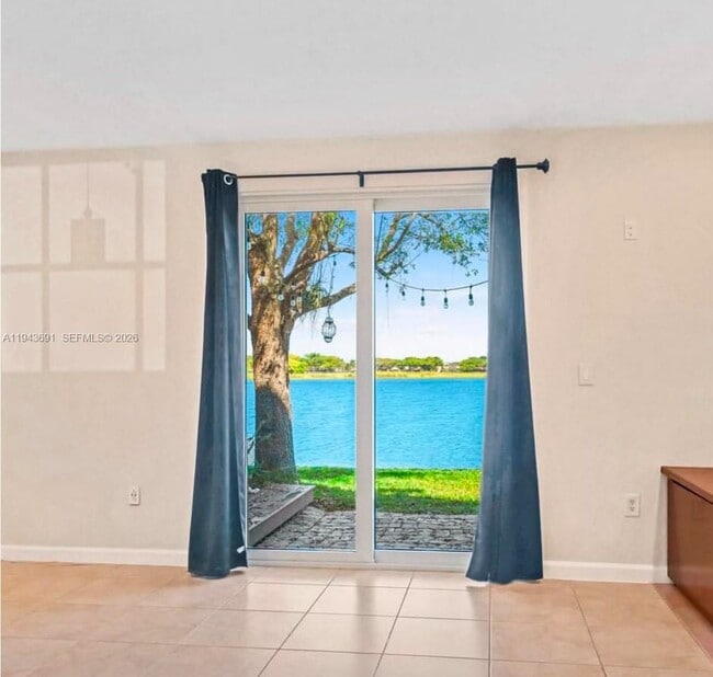 Photo - 9155 SW 227th St