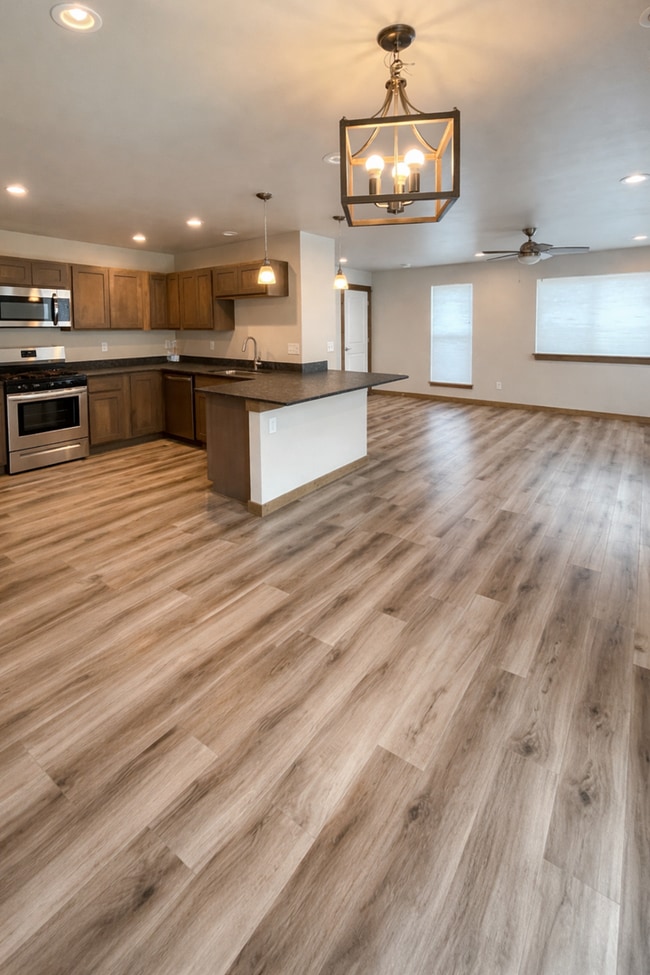 Photo - Beautiful 3 bedroom 2.5 bathroom townhouse in Belgrade