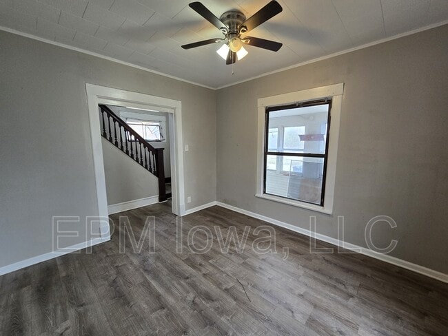 Photo - 214 Edwards St