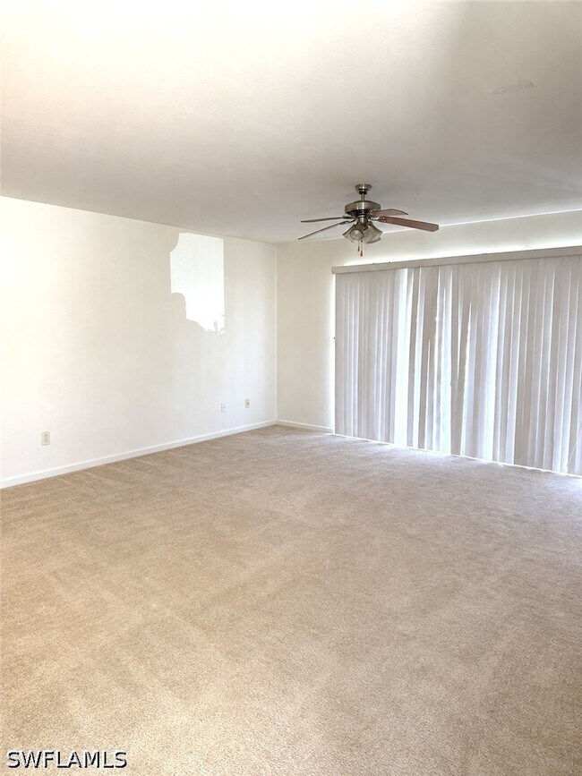 8381 Village Edge Cir