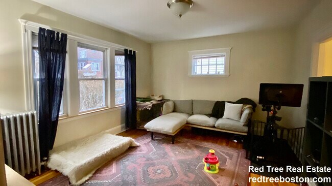 Photo - 20 Saint Peter St Unit 1