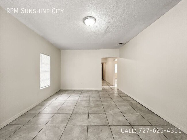 Photo - 3411 E 9th Ave