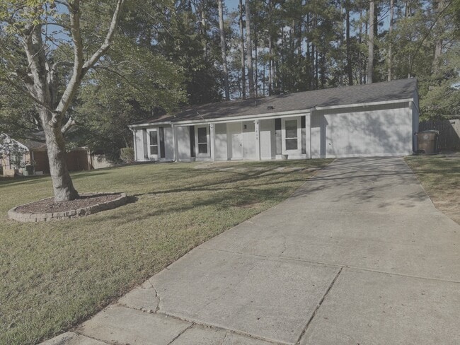 Photo - 1408 Suterland Rd
