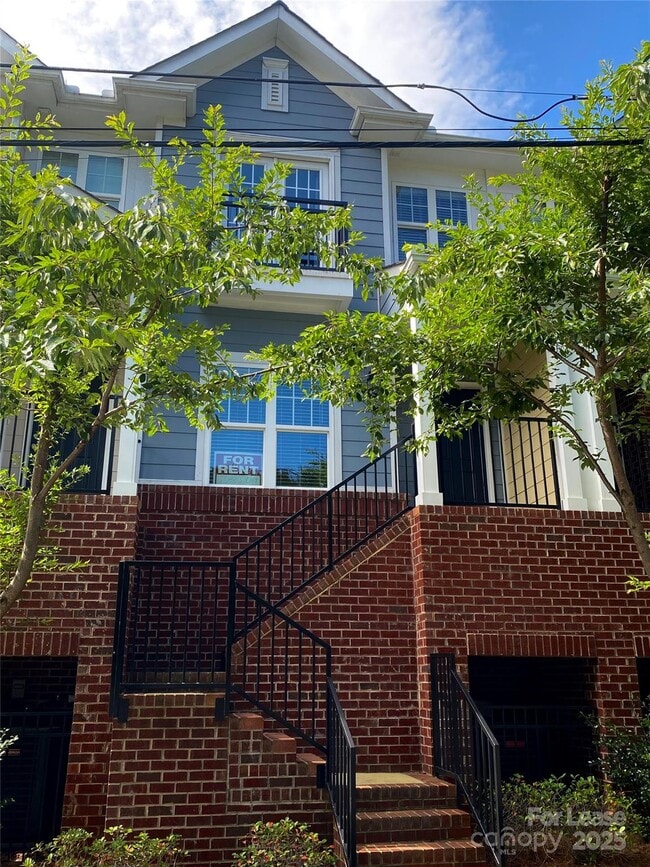 Building Photo - 31 Myrtle St Rental
