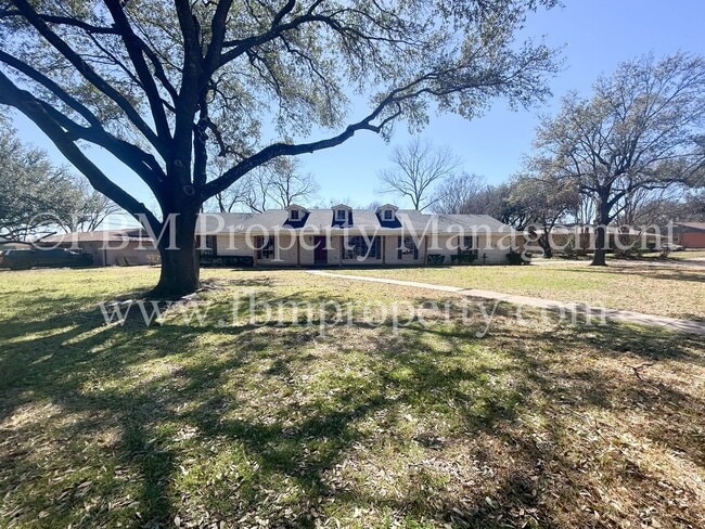 Photo - 1005 Sunset Dr