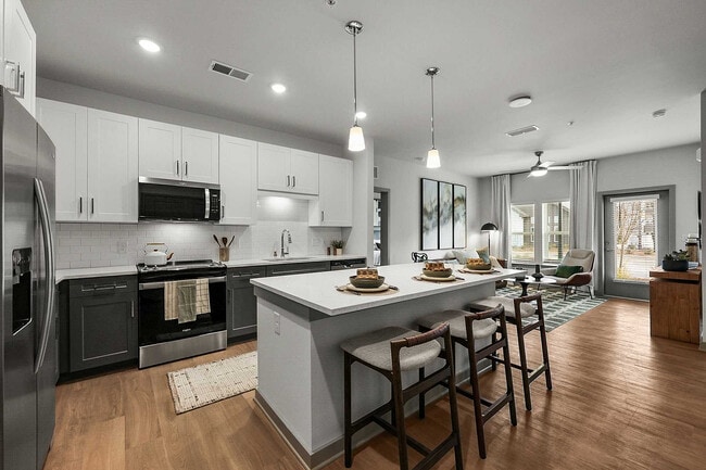 Building Photo - Elmstead