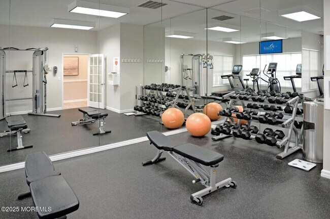 Photo - 511 Timber Ridge Ct