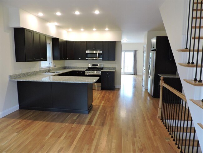 Photo - 6 Emmons Pl Unit 1