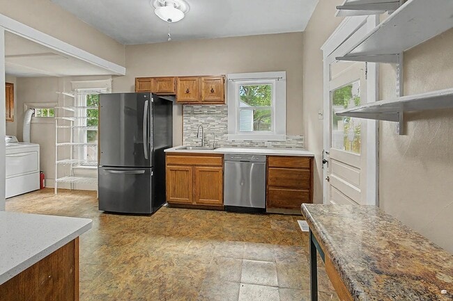 Photo - 417 Vattier St