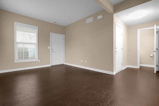 Photo - 5527 Albany Terrace Way