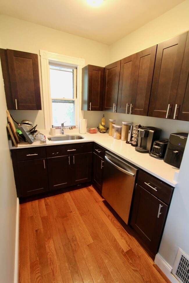 Building Photo - 35 Sudan St Unit 2 Rental