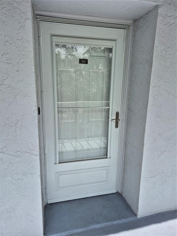 Building Photo - 4939 Floramar Terrace Unit 203