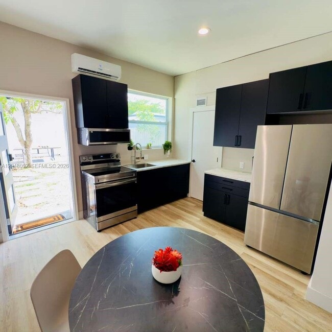 Photo - 220 NW 126th St