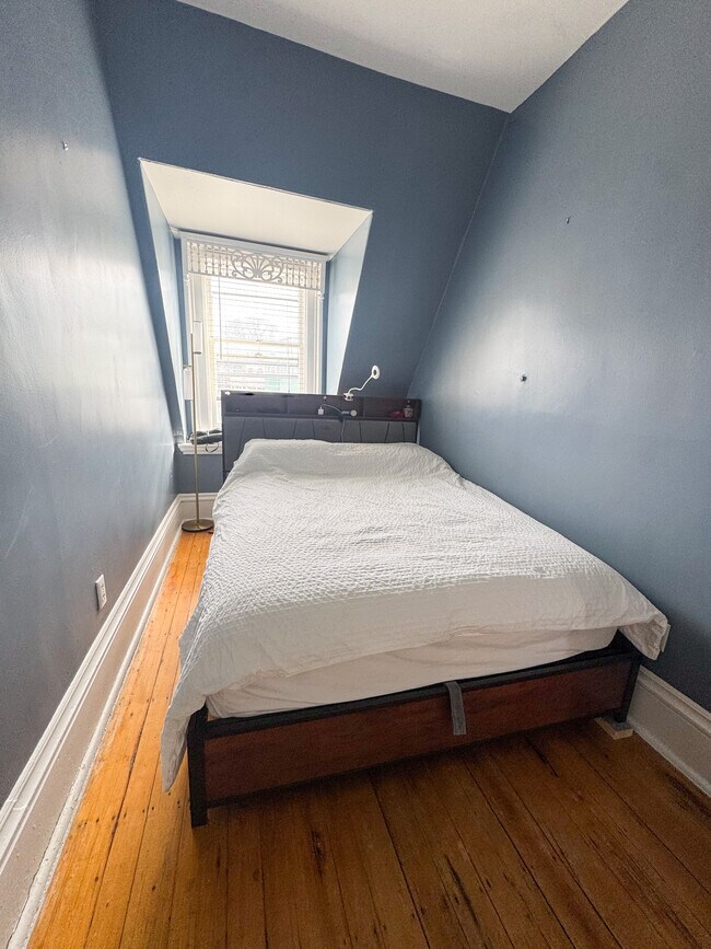 Photo - 137 Walnut St Unidad #3