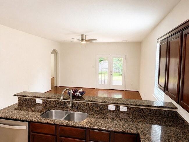 Photo - 38106 Sweetwater Cir