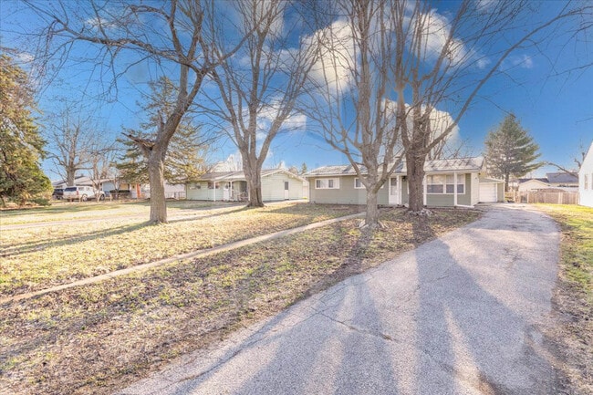 Photo - 3043 W Mooresville Rd